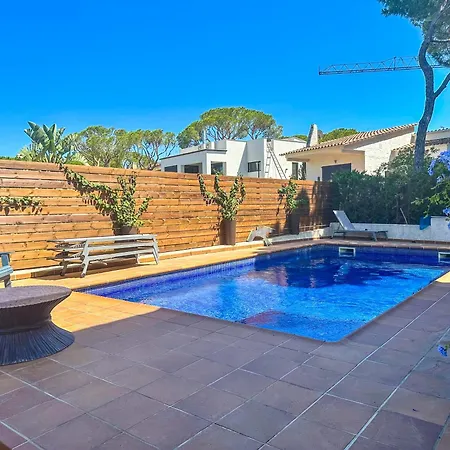 Boubou - Fantastica Con Piscina! Pals